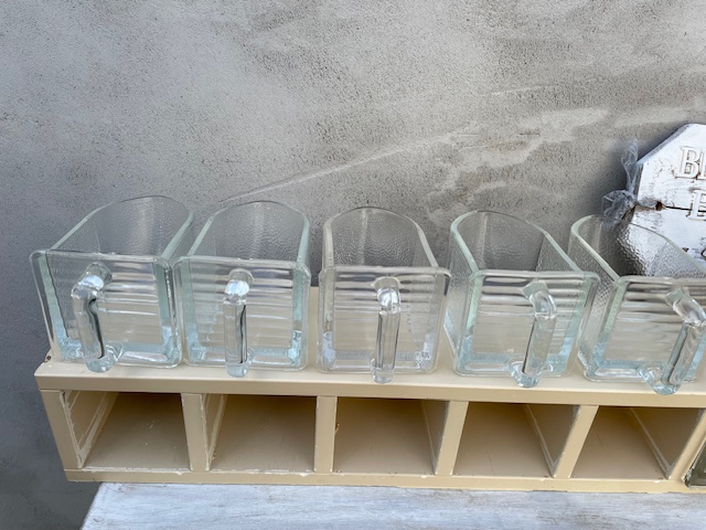 Oud kruidenrek (MDF) met 10 glazen bakken. - Afbeelding 3